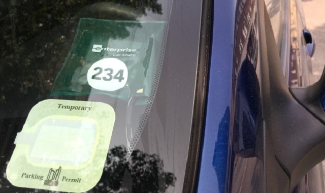 Toronto may issue neighbourhood parking permits to car-sharing companies.