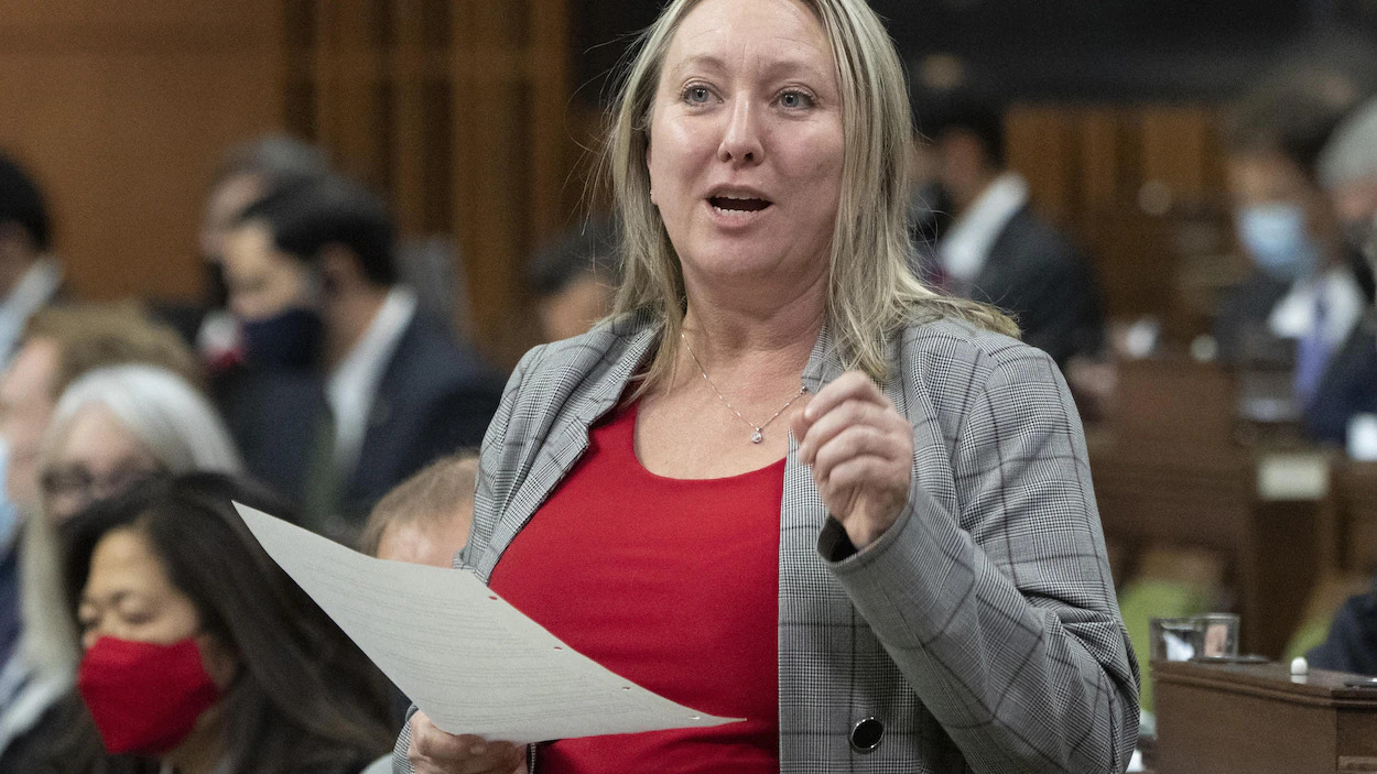 The federal government won't extend bilingualism bonuses to employees who speak an Indigenous language